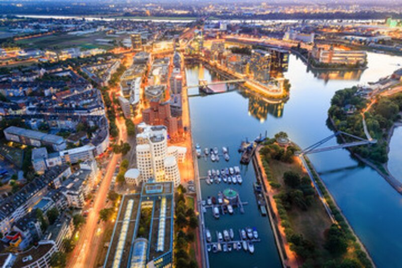 Düsseldorf – Altstadt, Kö & Co 2027